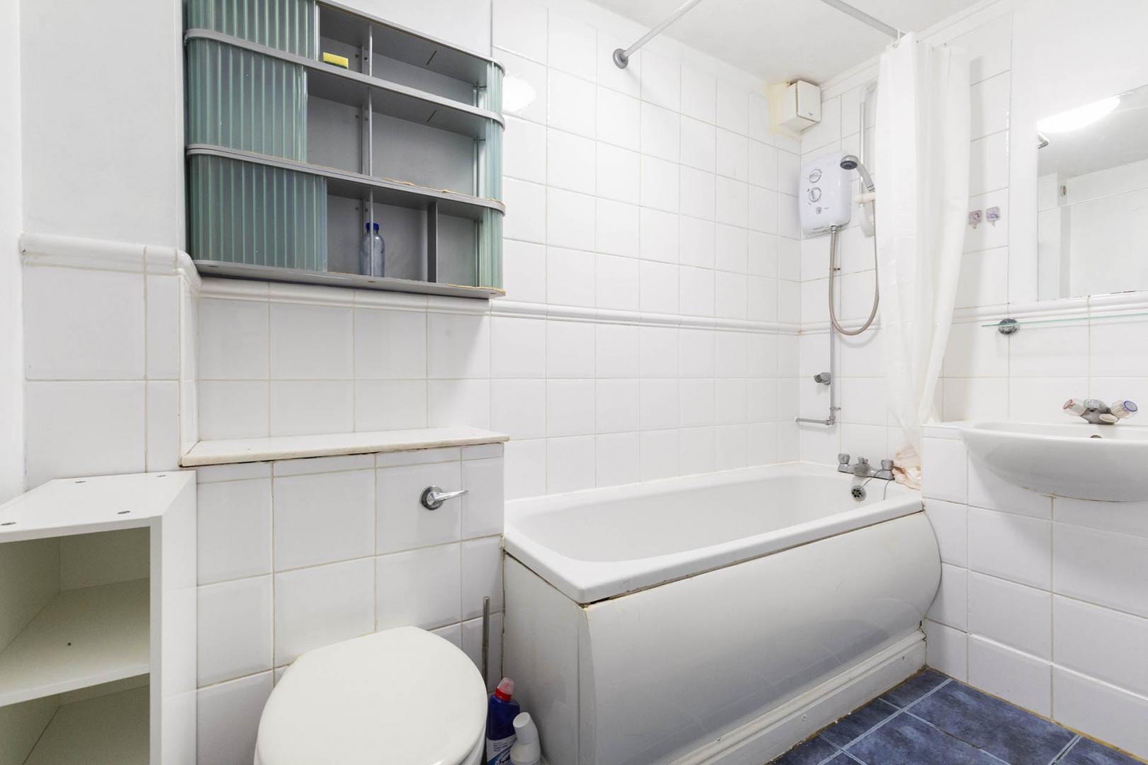 Modern Studio Woodchurch Road, West Hampstead